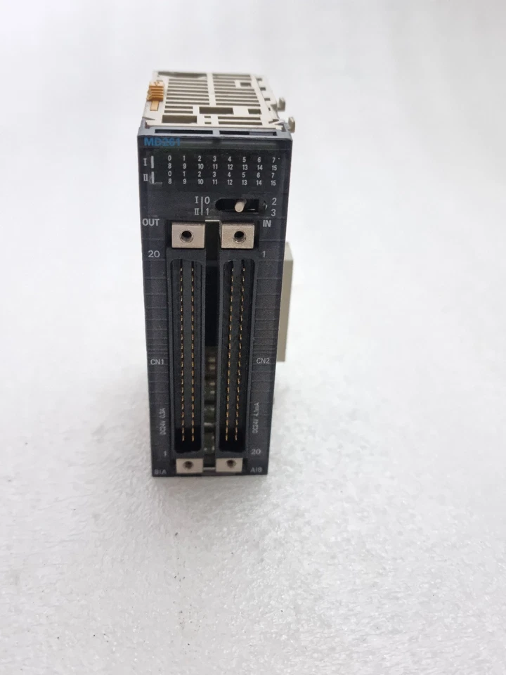 Omron CJ1W-MD261 Input Output Unit 24V dc 4.1mA